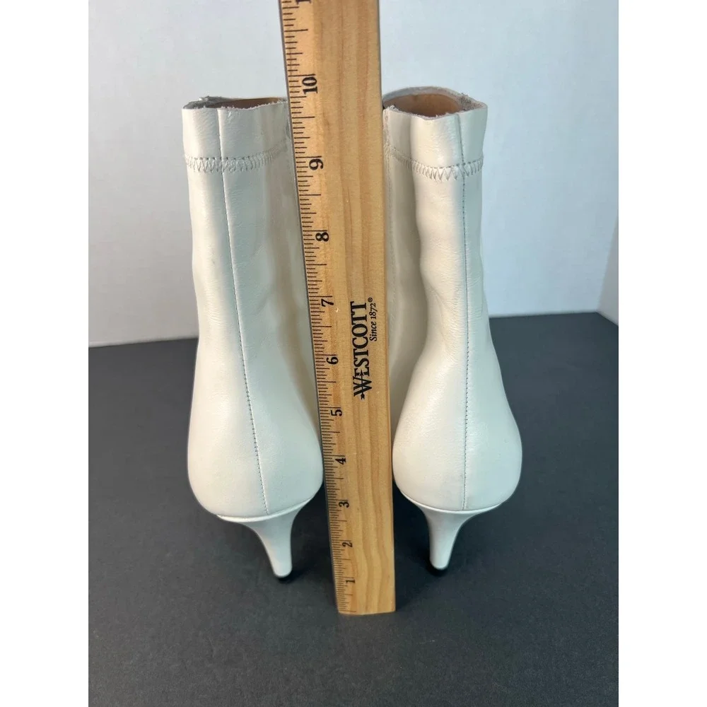 NWT Zara Ivory Off White Leather Square Toe Low Heel Zip Ankle Boots Sz 9‎